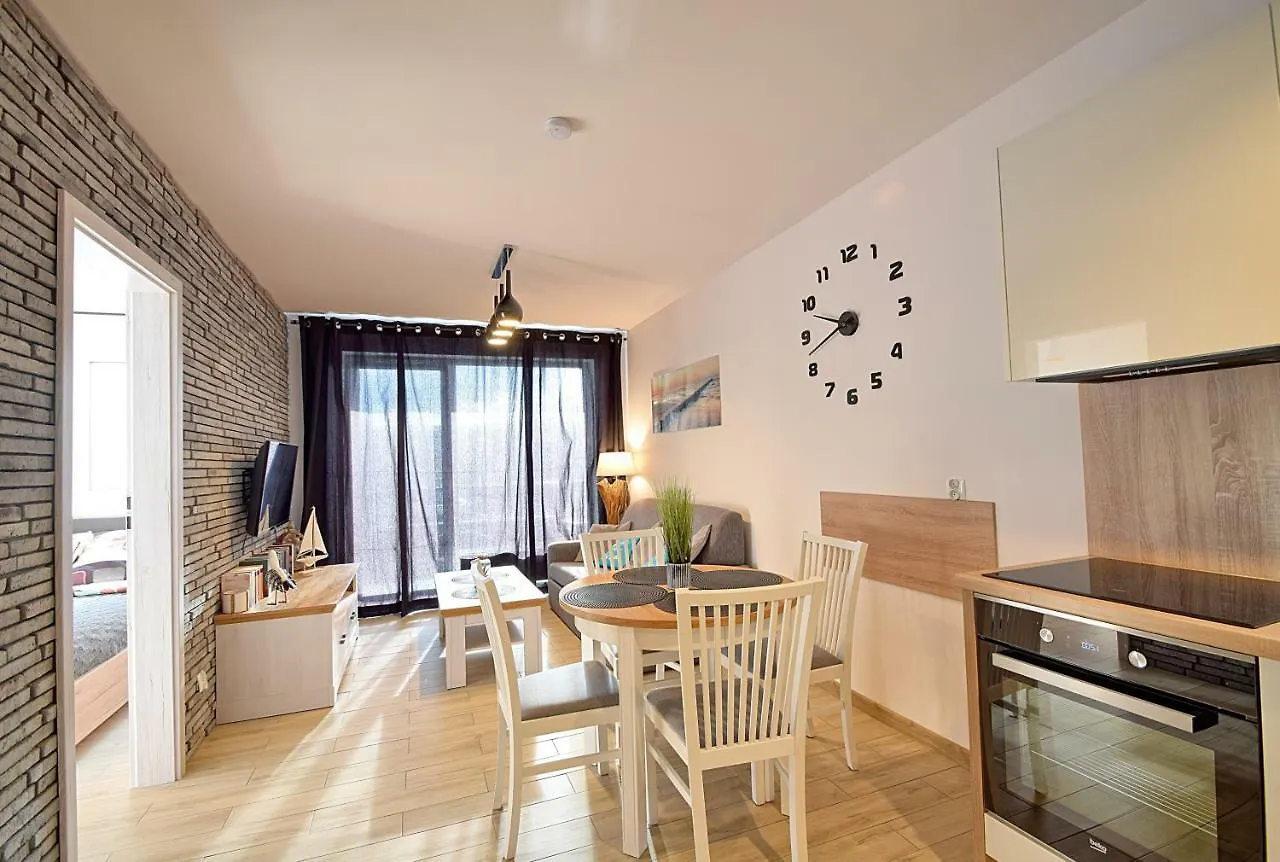 Apartament Oliwka Z Prywatnym Miejscem Postojowym contacts